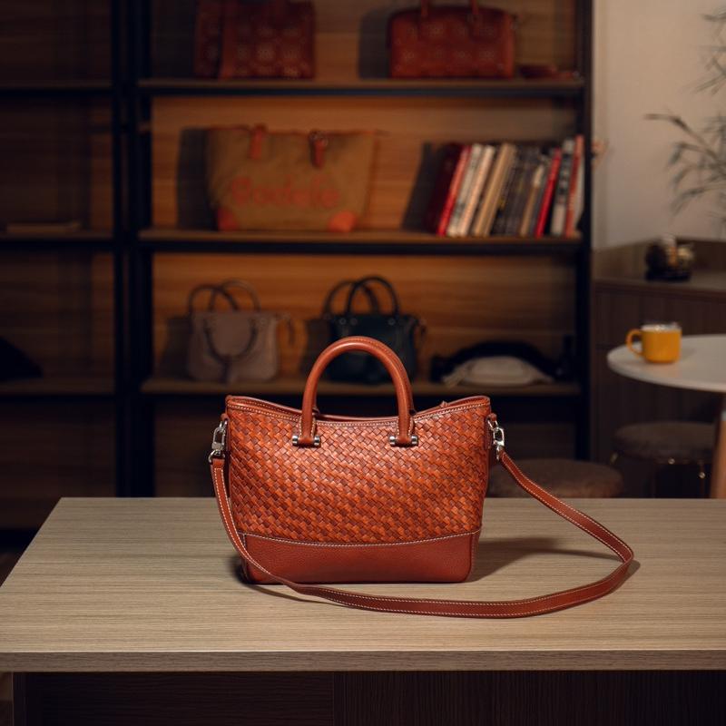 O que torna as bolsas de couro curtido vegetal uma opção de qualidade de longo prazo e estilo atemporal?