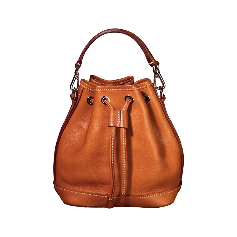 Bolsa feminina de couro curtido vegetal